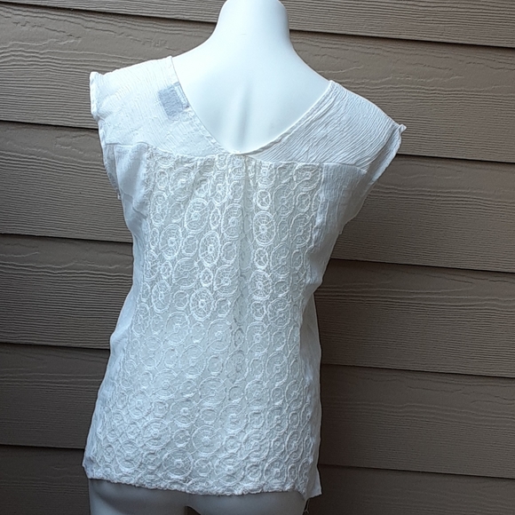 MOD Lusive Lace Short Sleeve Top - Picture 3 of 4